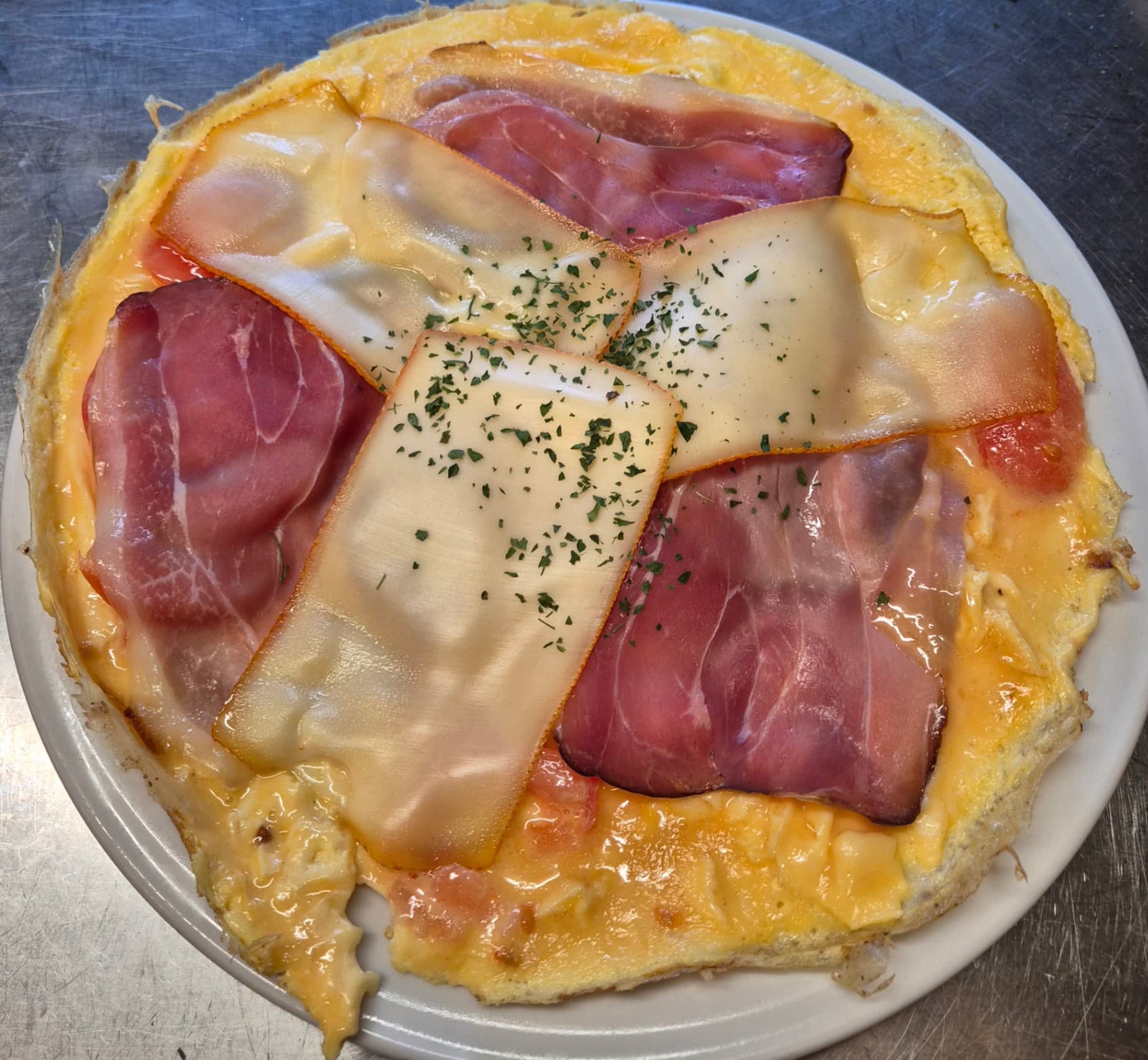 Omelette jambon, fromage d'Orval